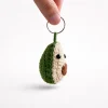 Llaverito de aguacata tejido a crochet vista 42