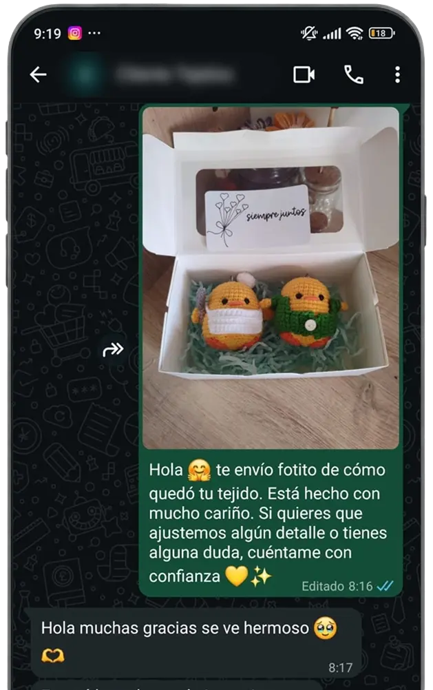 Captura de pantalla testimonio pollitos hermanos tejidos a crochet Captura de pantalla de testimonio de nuestros regalos personalizados