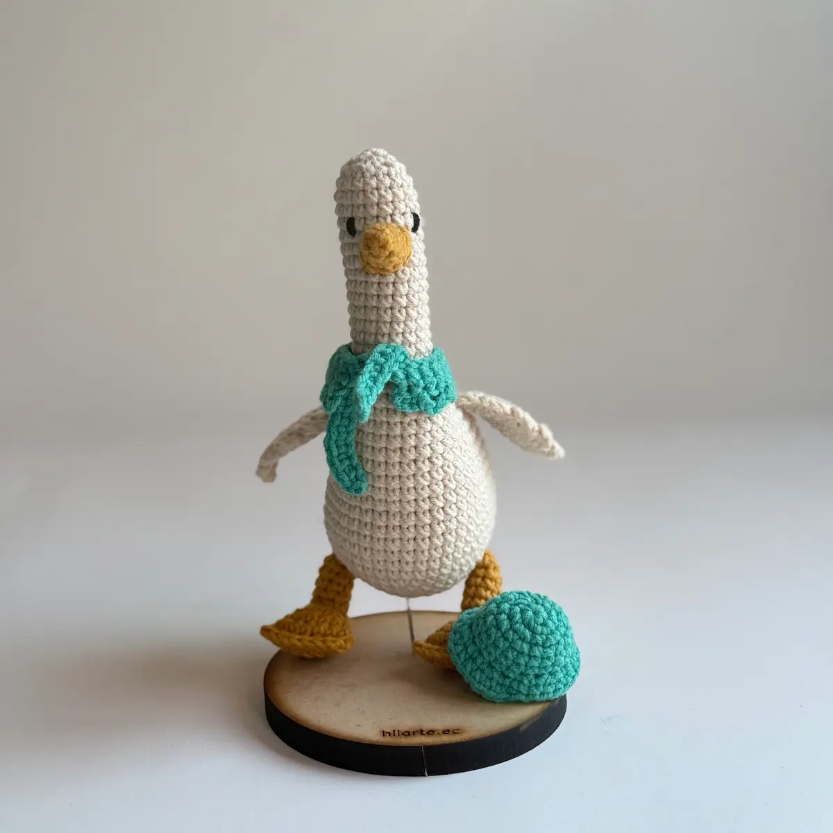 Patito amigurumi tejido a crochet vista 1